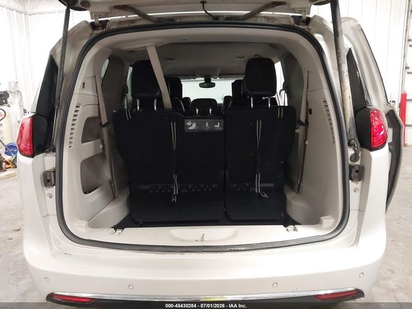 2017 CHRYSLER PACIFICA TOURING-L PLUS — I152