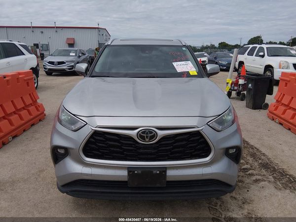 2024 TOYOTA HIGHLANDER XLE