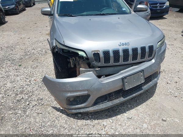 2019 JEEP CHEROKEE LATITUDE FWD