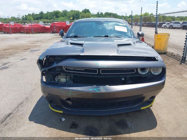 2016 DODGE CHALLENGER SXT
