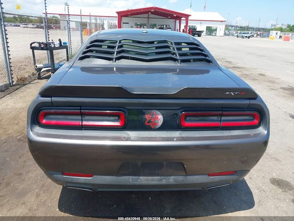 2016 DODGE CHALLENGER SXT
