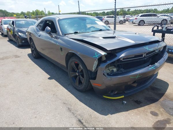 2016 DODGE CHALLENGER SXT