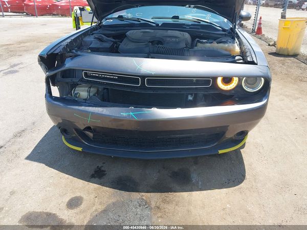 2016 DODGE CHALLENGER SXT