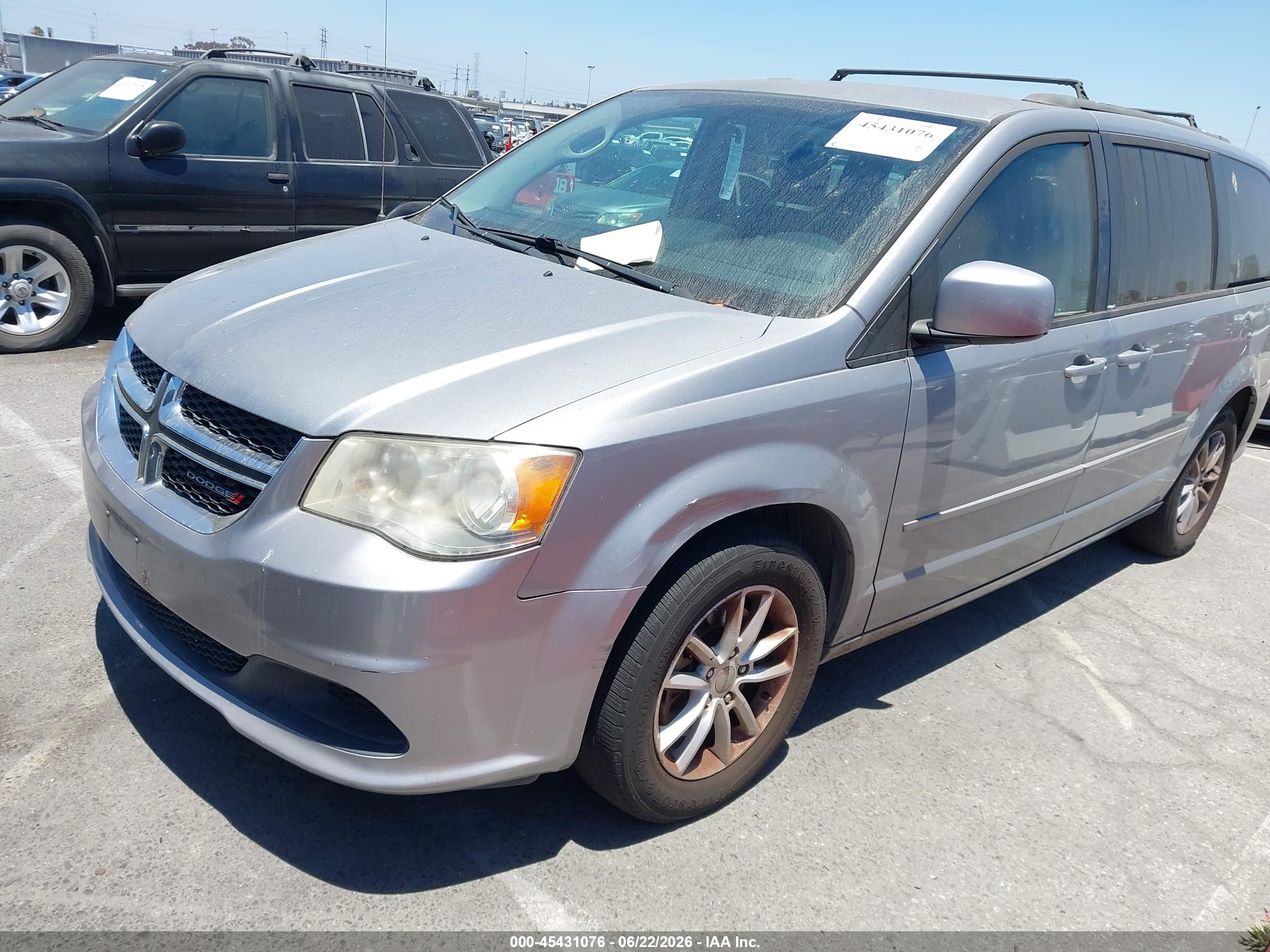 2014 DODGE GRAND CARAVAN SXT — I2