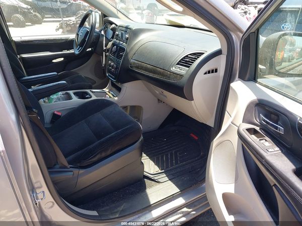 2014 DODGE GRAND CARAVAN SXT — I5