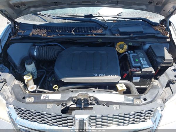 2014 DODGE GRAND CARAVAN SXT — I10
