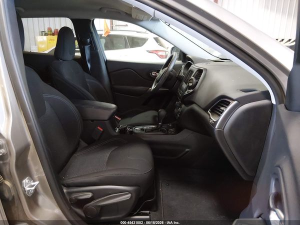 2019 JEEP CHEROKEE LATITUDE 4X4
