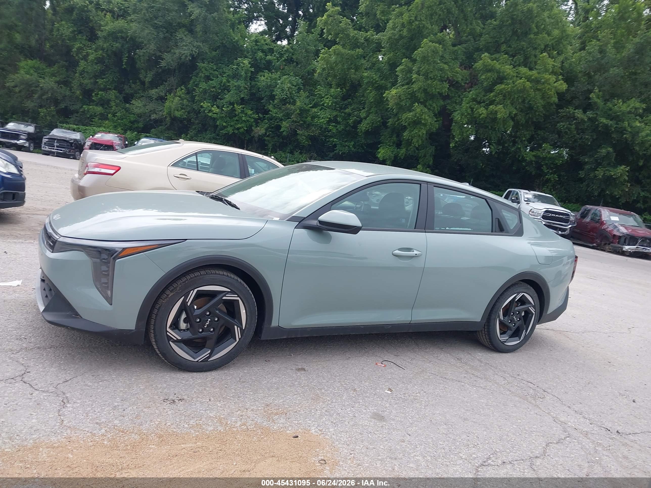 2025 KIA K4 EX