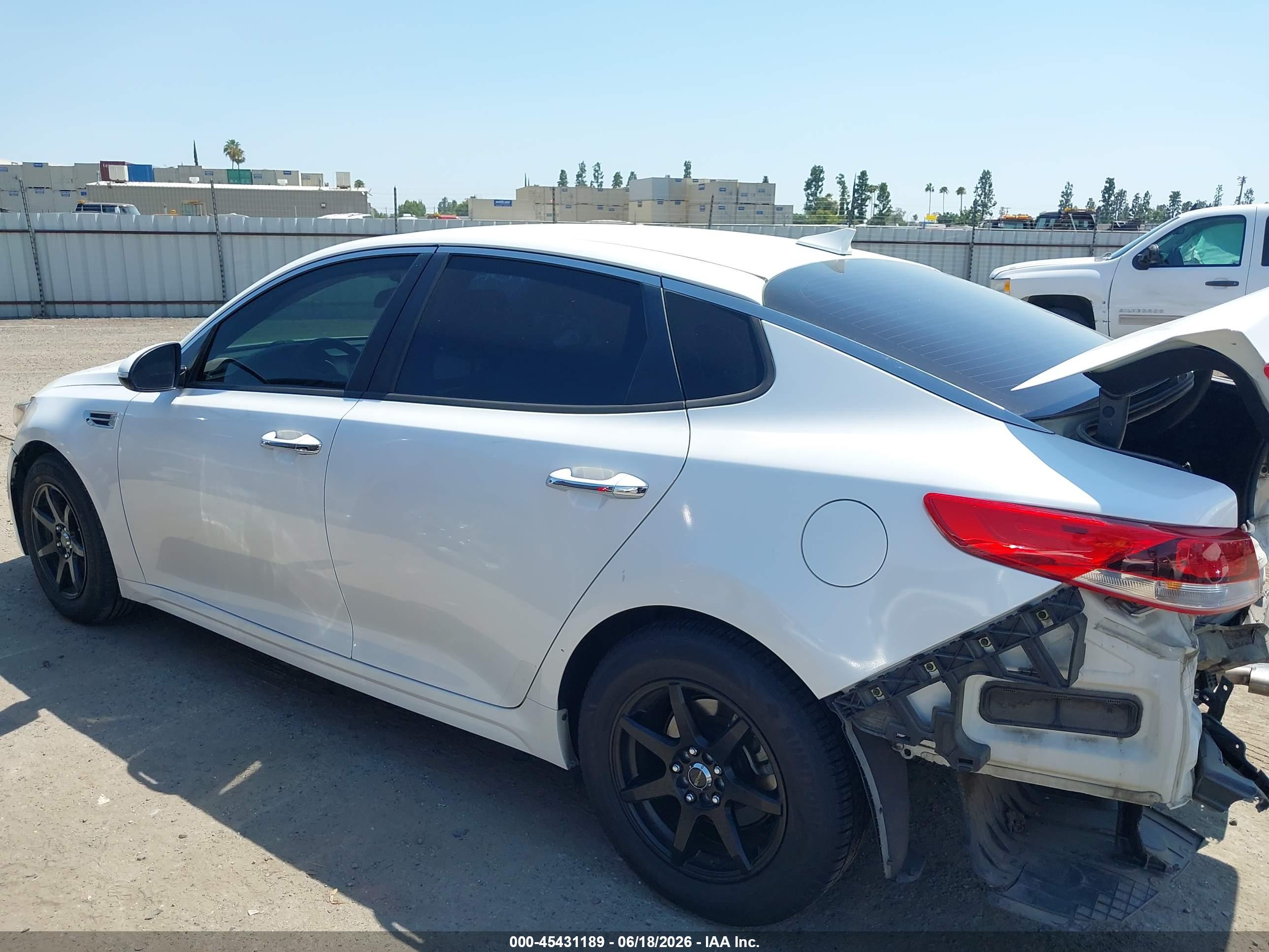 2016 KIA OPTIMA LX