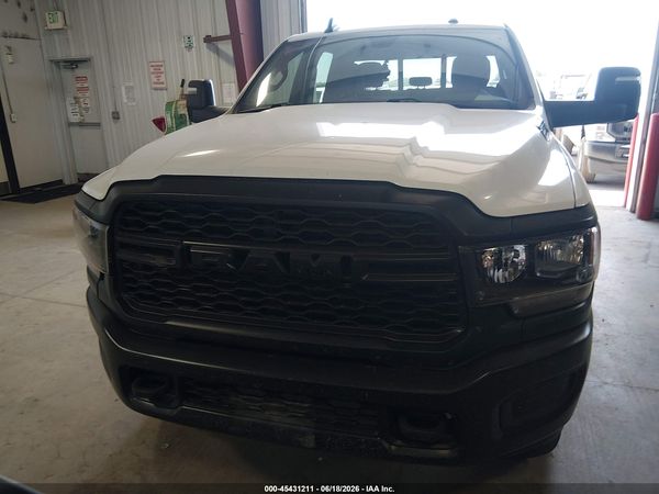 2023 RAM 3500 TRADESMAN  4X4 8' BOX