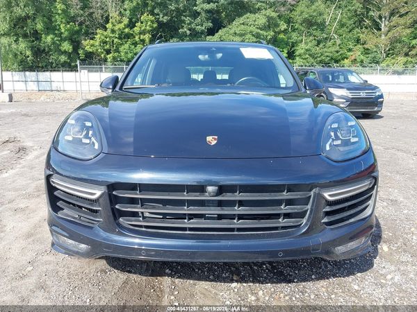 2017 PORSCHE CAYENNE GTS
