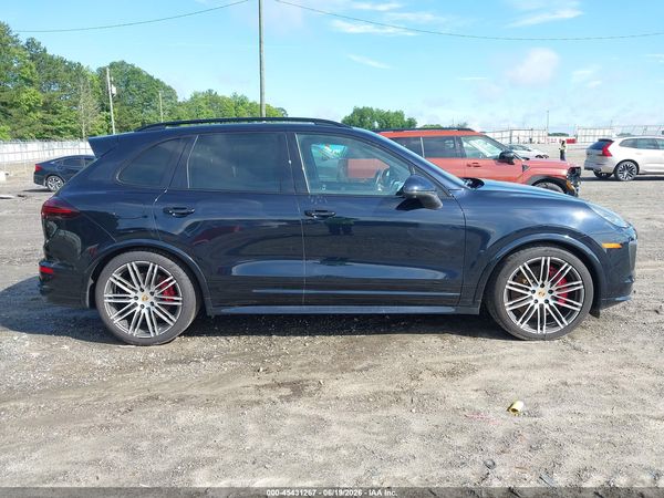 2017 PORSCHE CAYENNE GTS