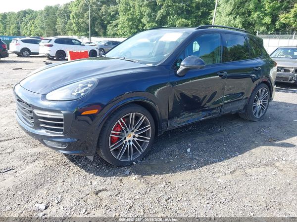 2017 PORSCHE CAYENNE GTS