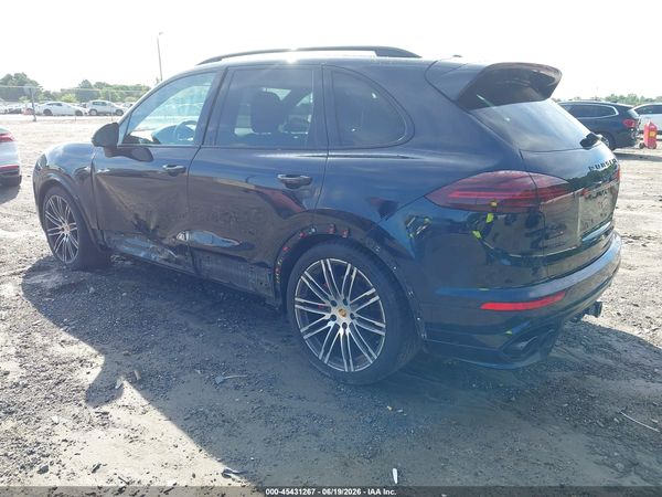 2017 PORSCHE CAYENNE GTS