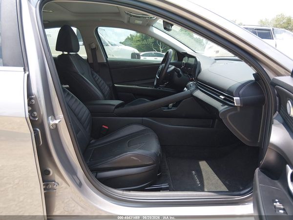 2022 HYUNDAI ELANTRA LIMITED