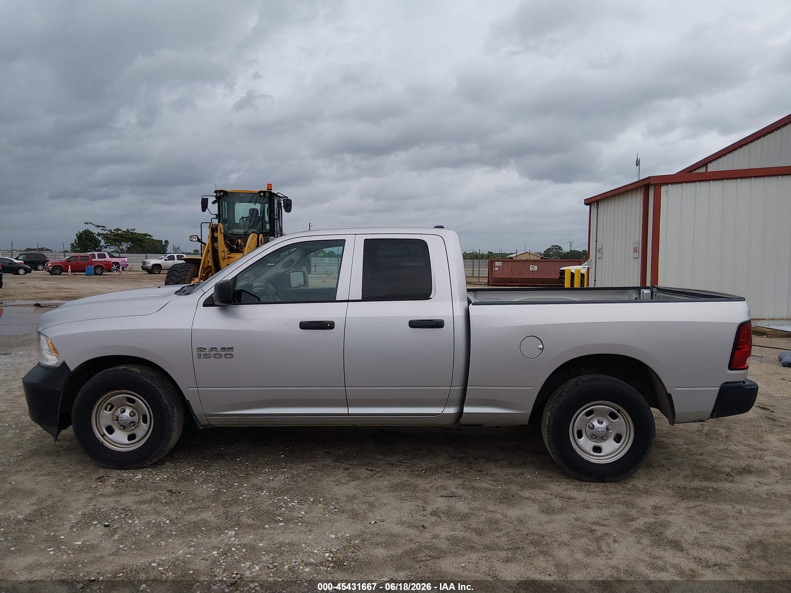 2017 RAM 1500 TRADESMAN  4X2 6'4 BOX