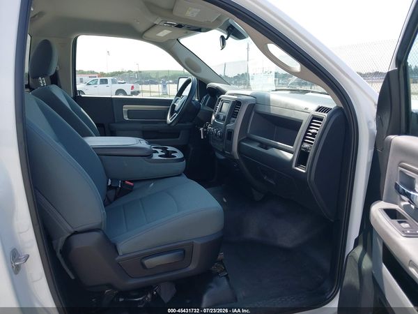 2017 RAM 1500 TRADESMAN  4X2 8' BOX