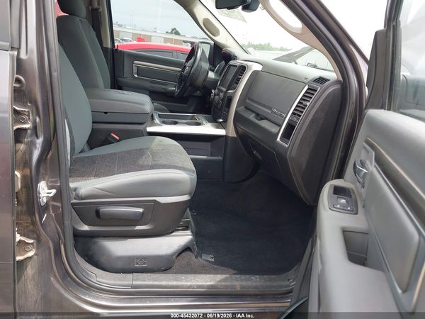 2017 RAM 1500 BIG HORN  4X2 5'7 BOX