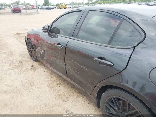 2017 ALFA ROMEO GIULIA RWD