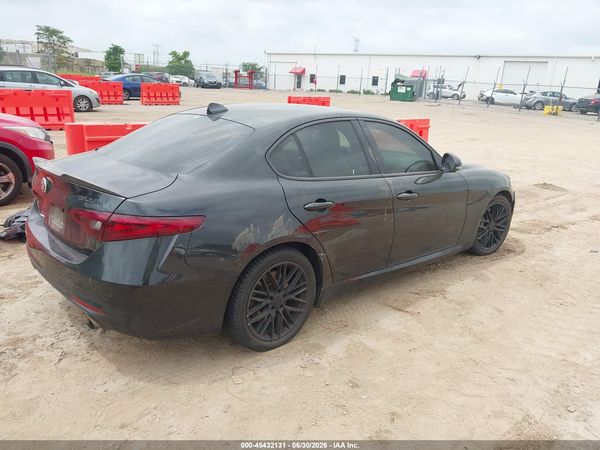 2017 ALFA ROMEO GIULIA RWD