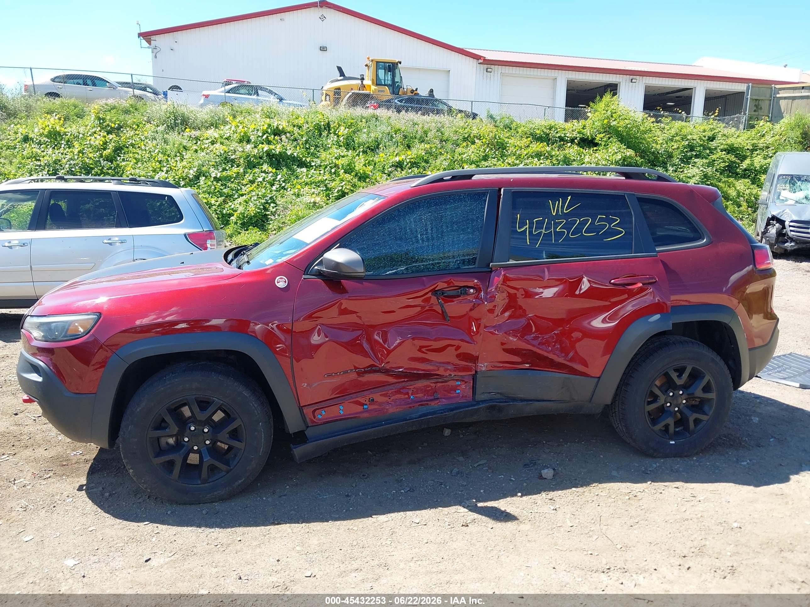 2019 JEEP CHEROKEE TRAILHAWK 4X4