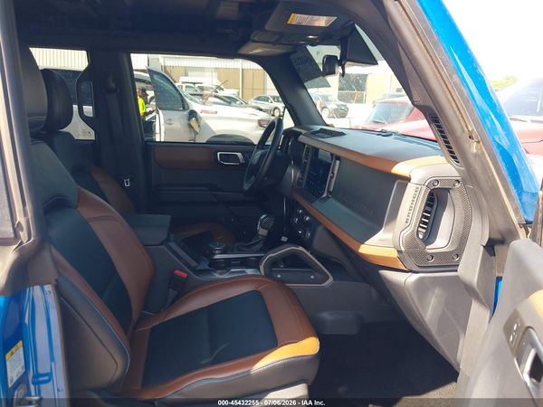 2024 FORD BRONCO OUTER BANKS — I5