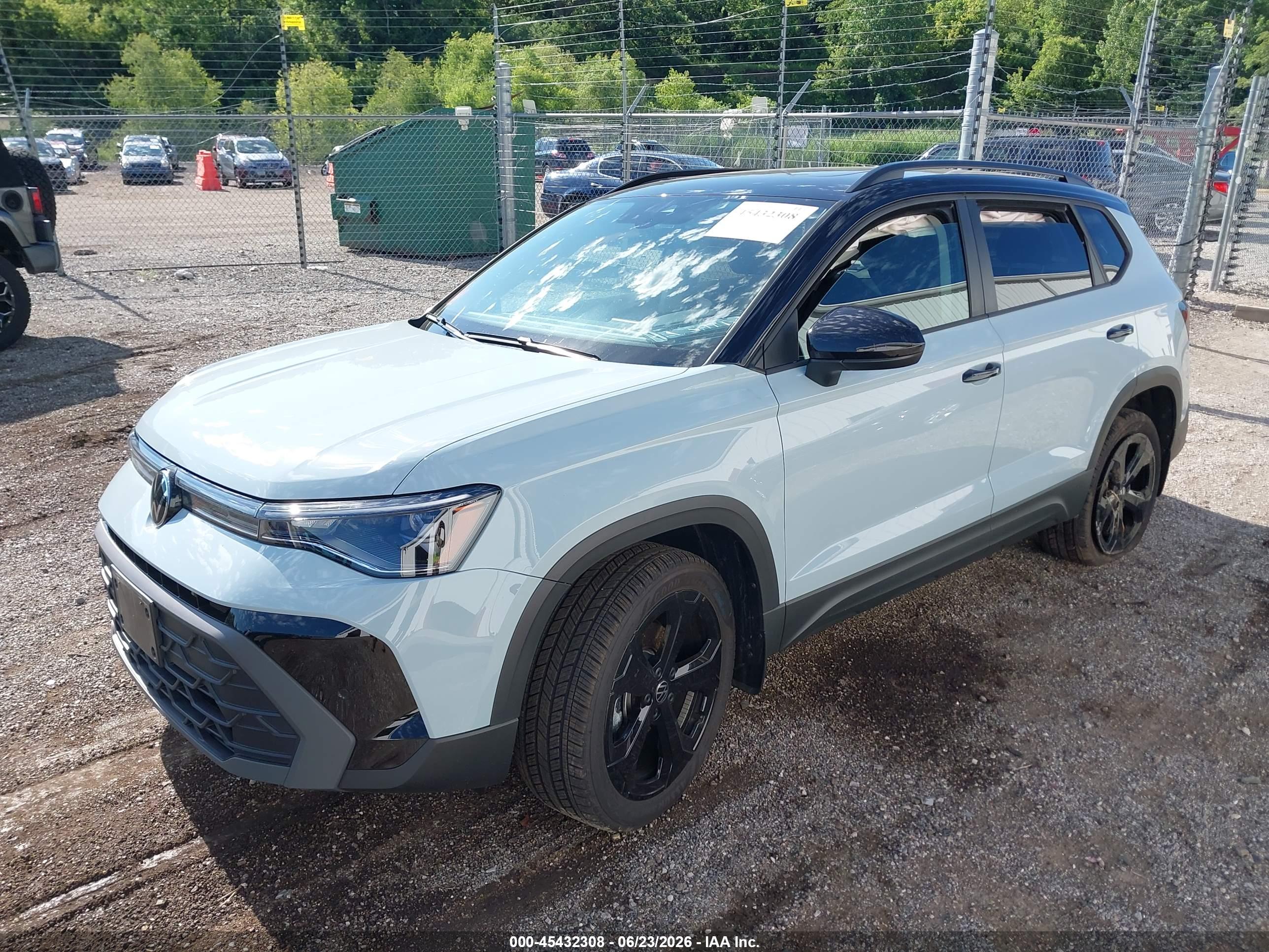 2026 VOLKSWAGEN TAOS SE BLACK — I2