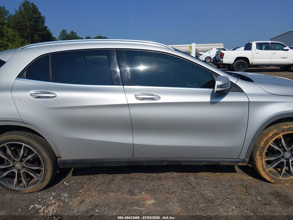 2016 MERCEDES-BENZ GLA 250 GLA250