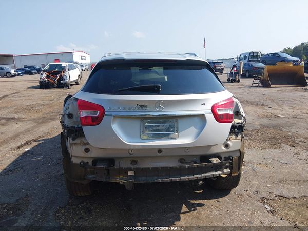 2016 MERCEDES-BENZ GLA 250 GLA250