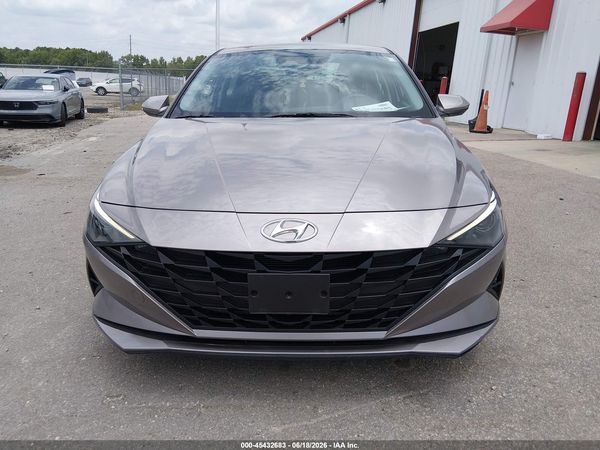 2023 HYUNDAI ELANTRA SE