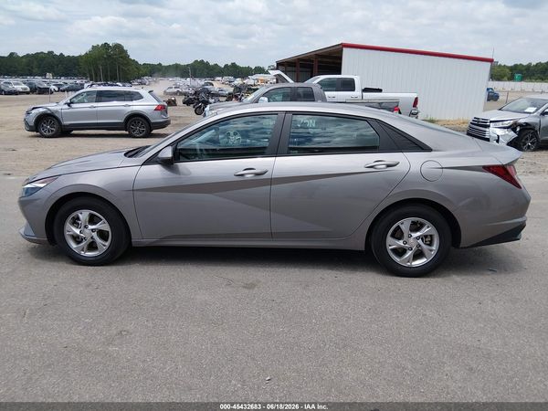 2023 HYUNDAI ELANTRA SE
