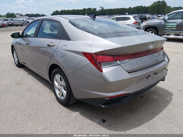 2023 HYUNDAI ELANTRA SE