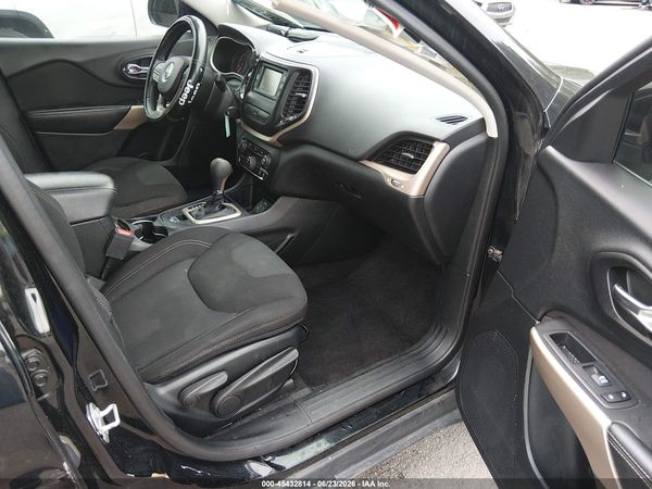 2017 JEEP CHEROKEE LATITUDE FWD