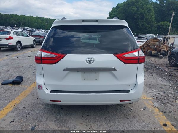 2017 TOYOTA SIENNA LE 8 PASSENGER
