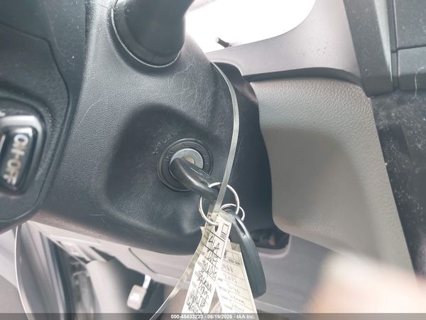 2017 TOYOTA SIENNA LE 8 PASSENGER