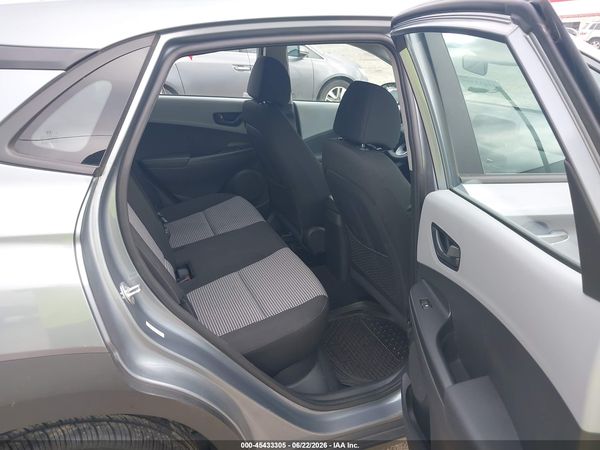 2021 HYUNDAI KONA SE