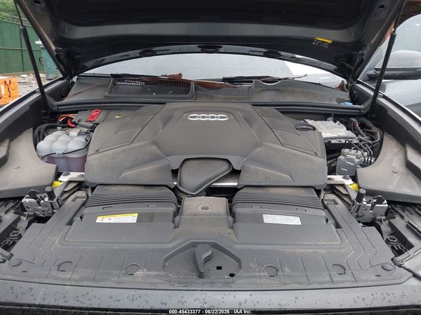 2025 AUDI Q8