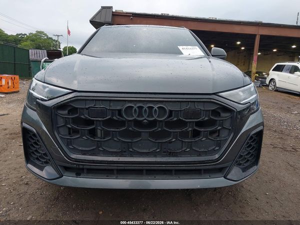 2025 AUDI Q8