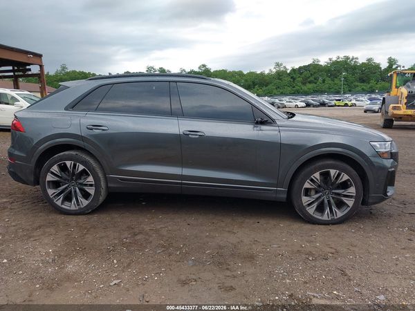 2025 AUDI Q8