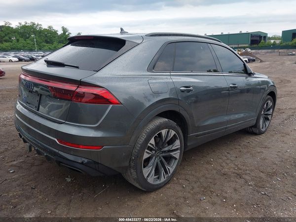 2025 AUDI Q8