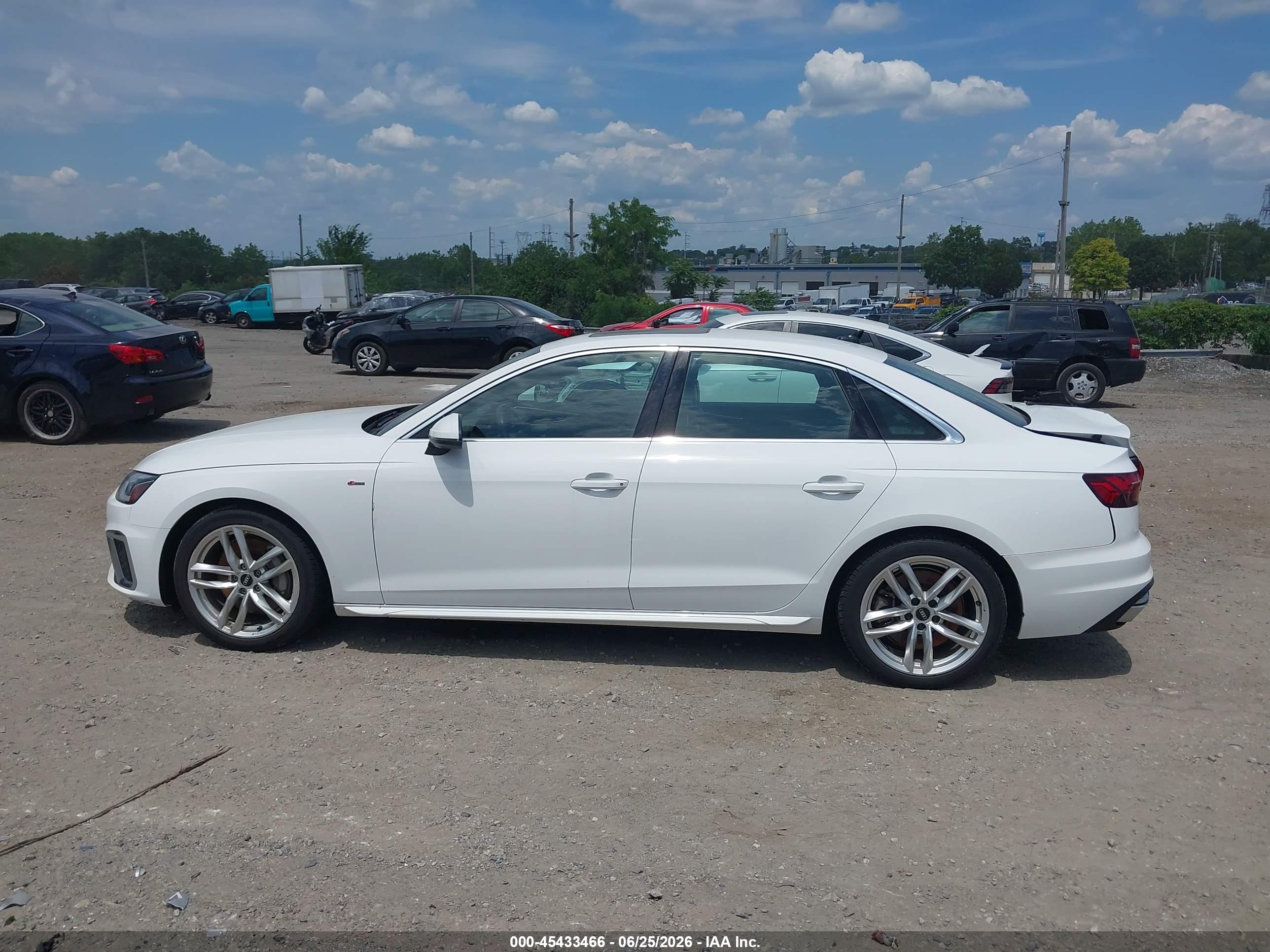 2022 AUDI A4