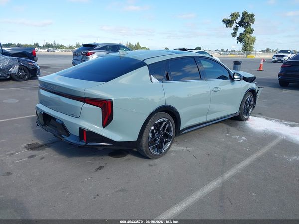 2025 KIA K4 GT-LINE