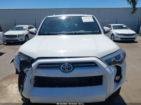 2022 TOYOTA 4RUNNER SR5