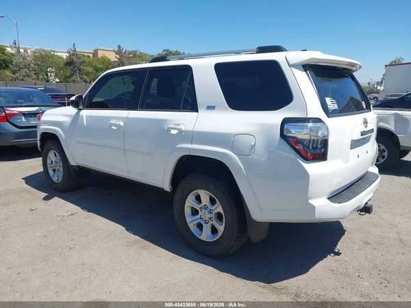 2022 TOYOTA 4RUNNER SR5