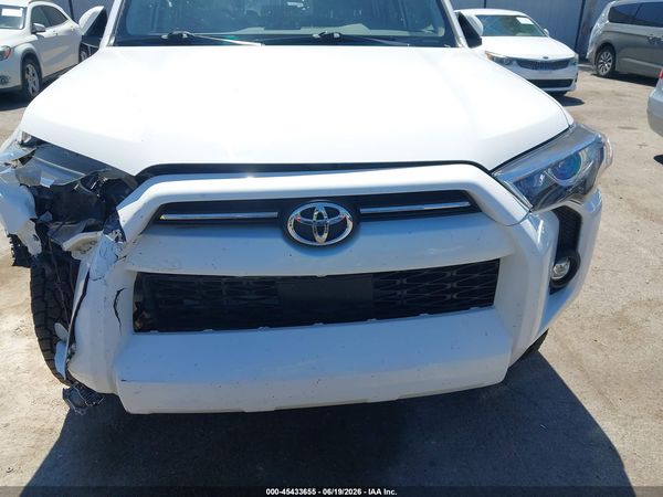 2022 TOYOTA 4RUNNER SR5