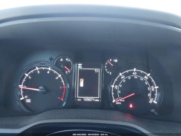 2022 TOYOTA 4RUNNER SR5