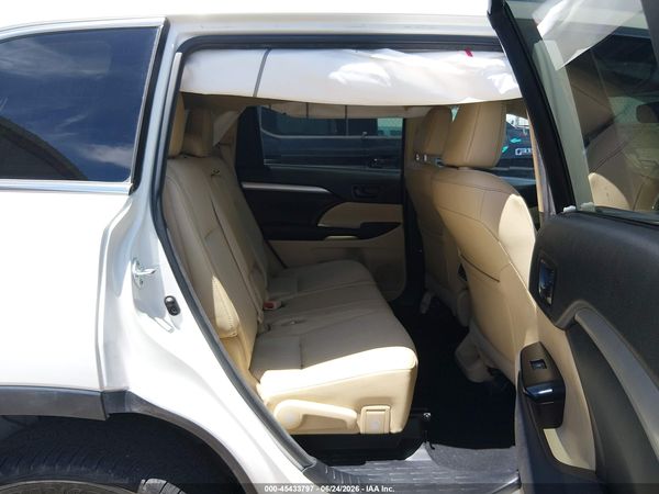 2016 TOYOTA HIGHLANDER LE PLUS V6