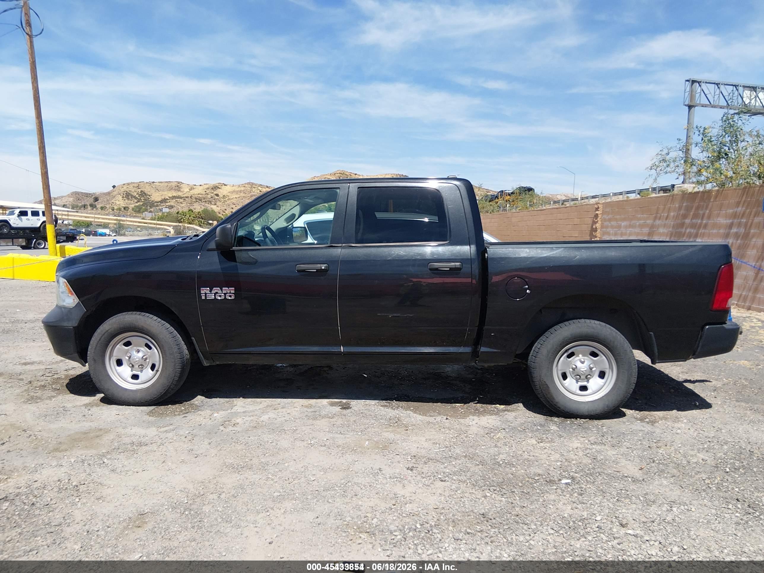2018 RAM 1500 ST