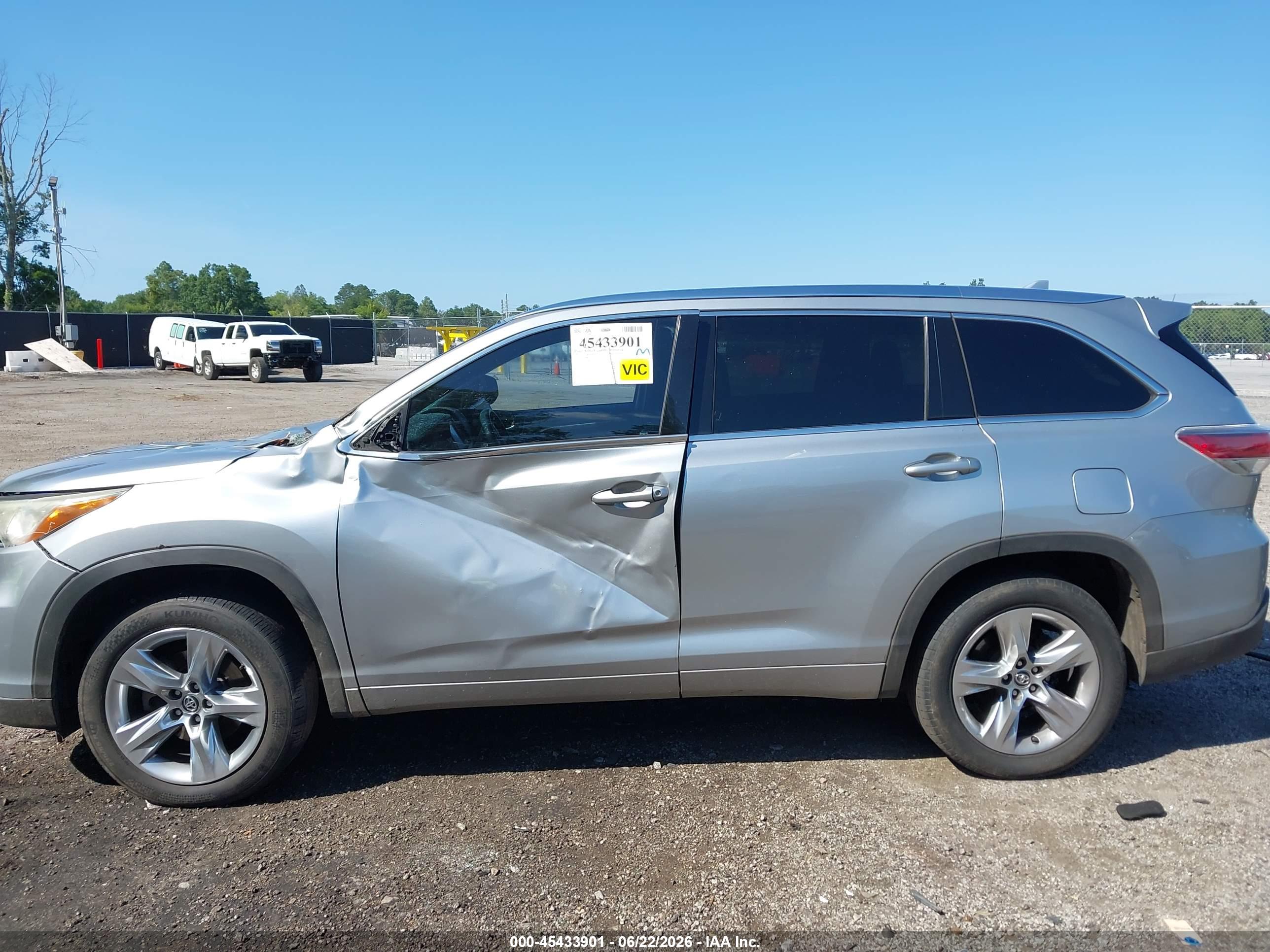 2016 TOYOTA HIGHLANDER LIMITED V6