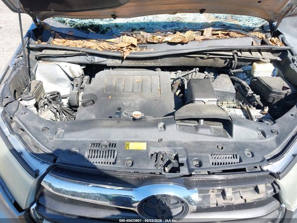 2016 TOYOTA HIGHLANDER LIMITED V6